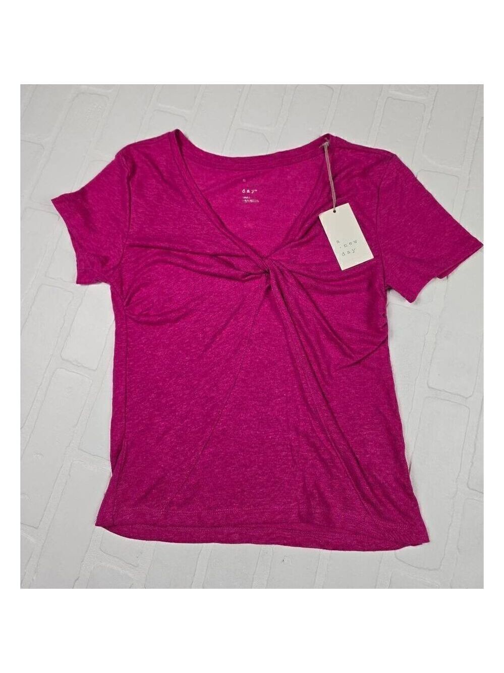 A new Day Twisted Pink V-Neck Top Small